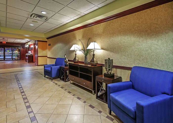 Hampton Inn & Suites Owasso